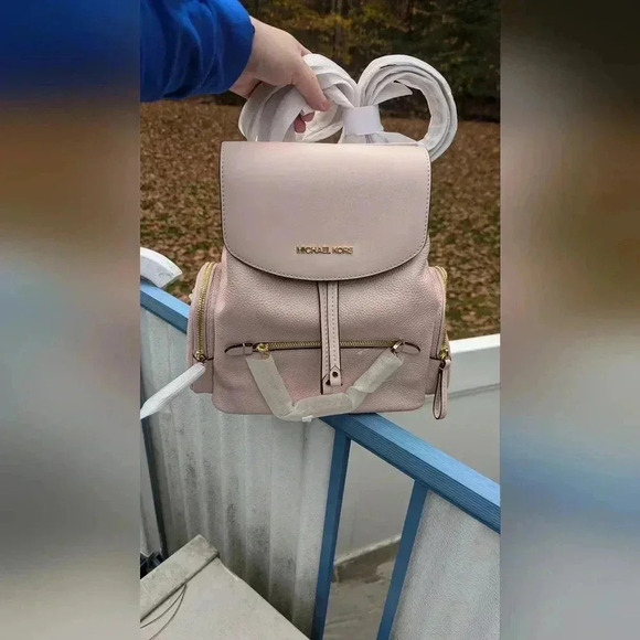 NWT Michael Kors Jet Set Item Medium Chain Leather Backpack  Powder Blush - Picture 1 of 9